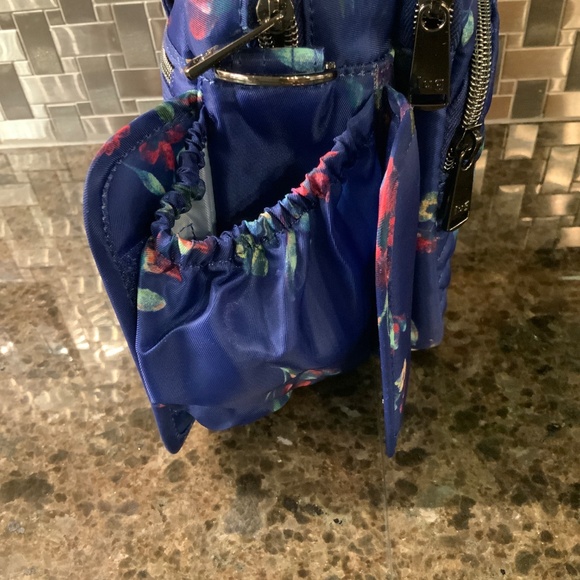 LUG - CAN CAN BOUQUET BLUE - Picture 3 of 6